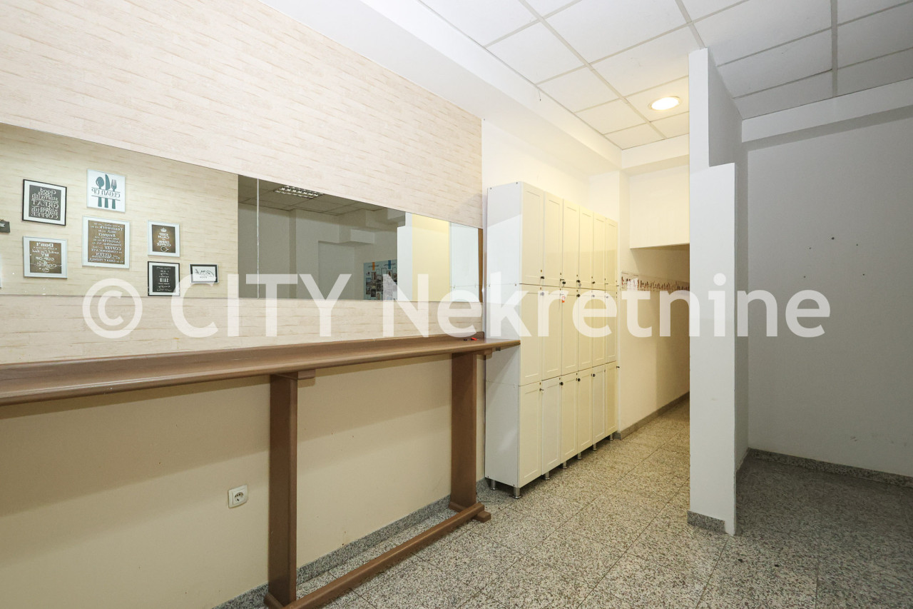 Poslovni prostor - Novo Sarajevo - Kovačići - 200 m2 16
