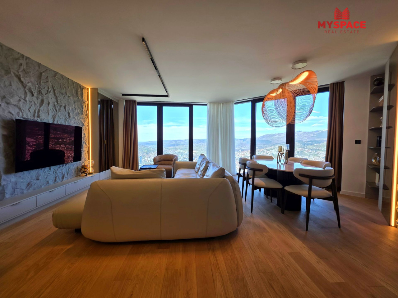 MY SPACE/ LUX STAN SA GARAZOM/ Trebevic/ ROOF GARDENS/ 103 m2 2