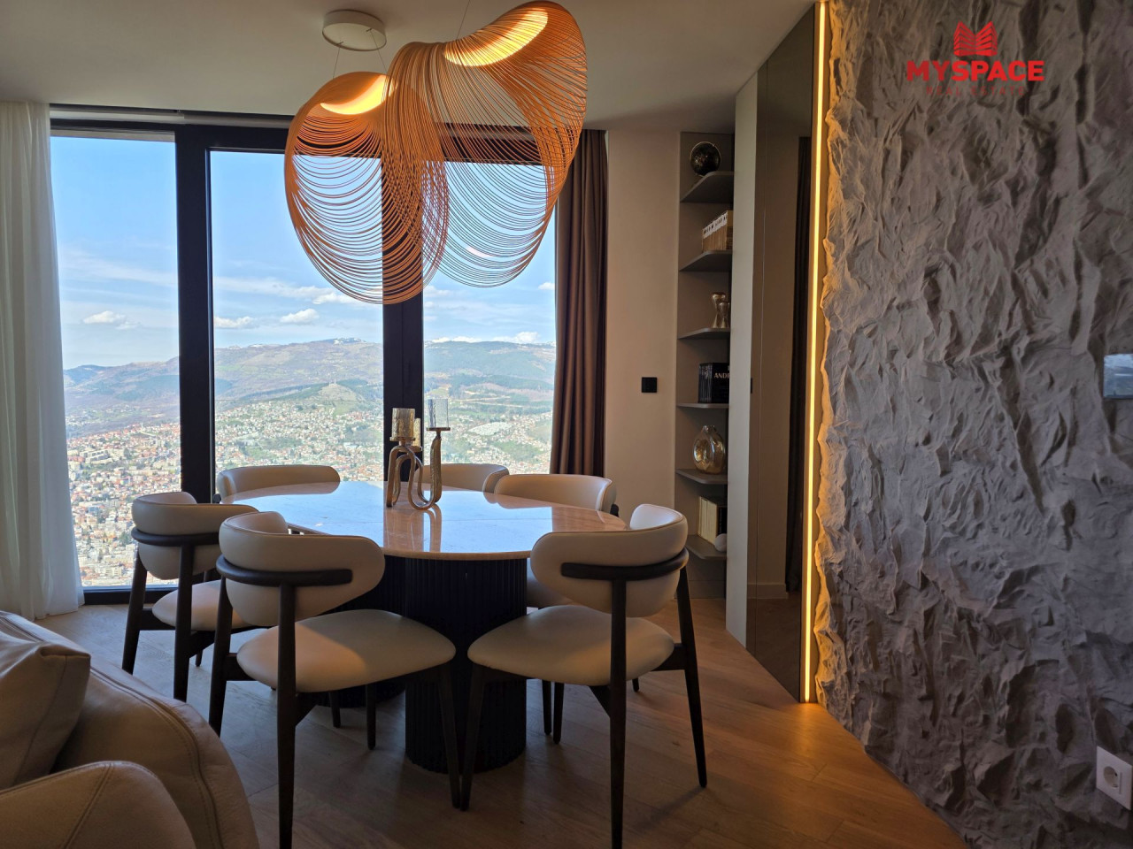 MY SPACE/ LUX STAN SA GARAZOM/ Trebevic/ ROOF GARDENS/ 103 m2 3