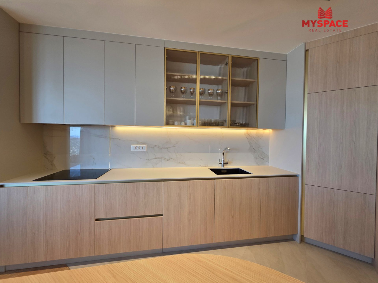MY SPACE/ LUX STAN SA GARAZOM/ Trebevic/ ROOF GARDENS/ 103 m2 7