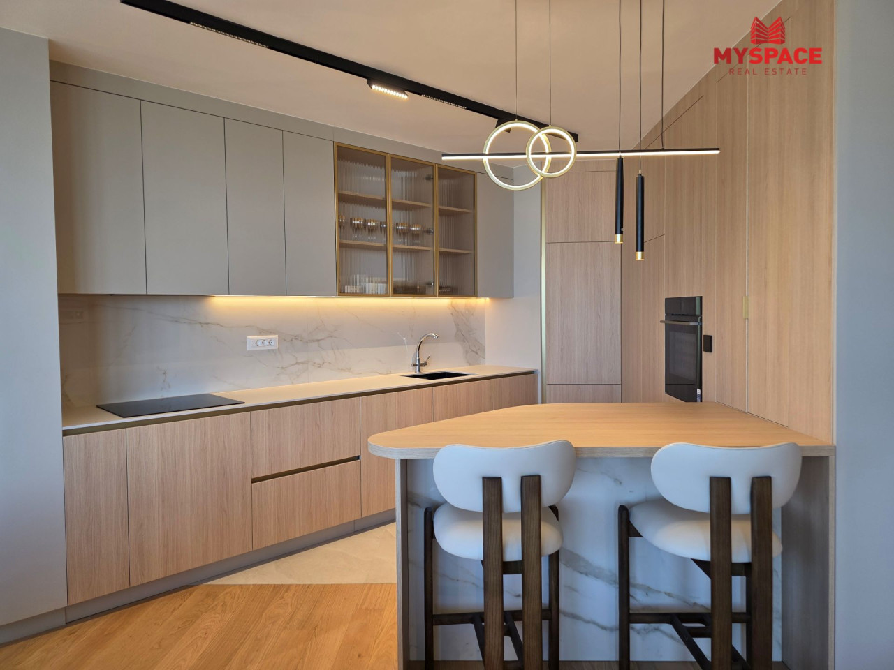 MY SPACE/ LUX STAN SA GARAZOM/ Trebevic/ ROOF GARDENS/ 103 m2 12