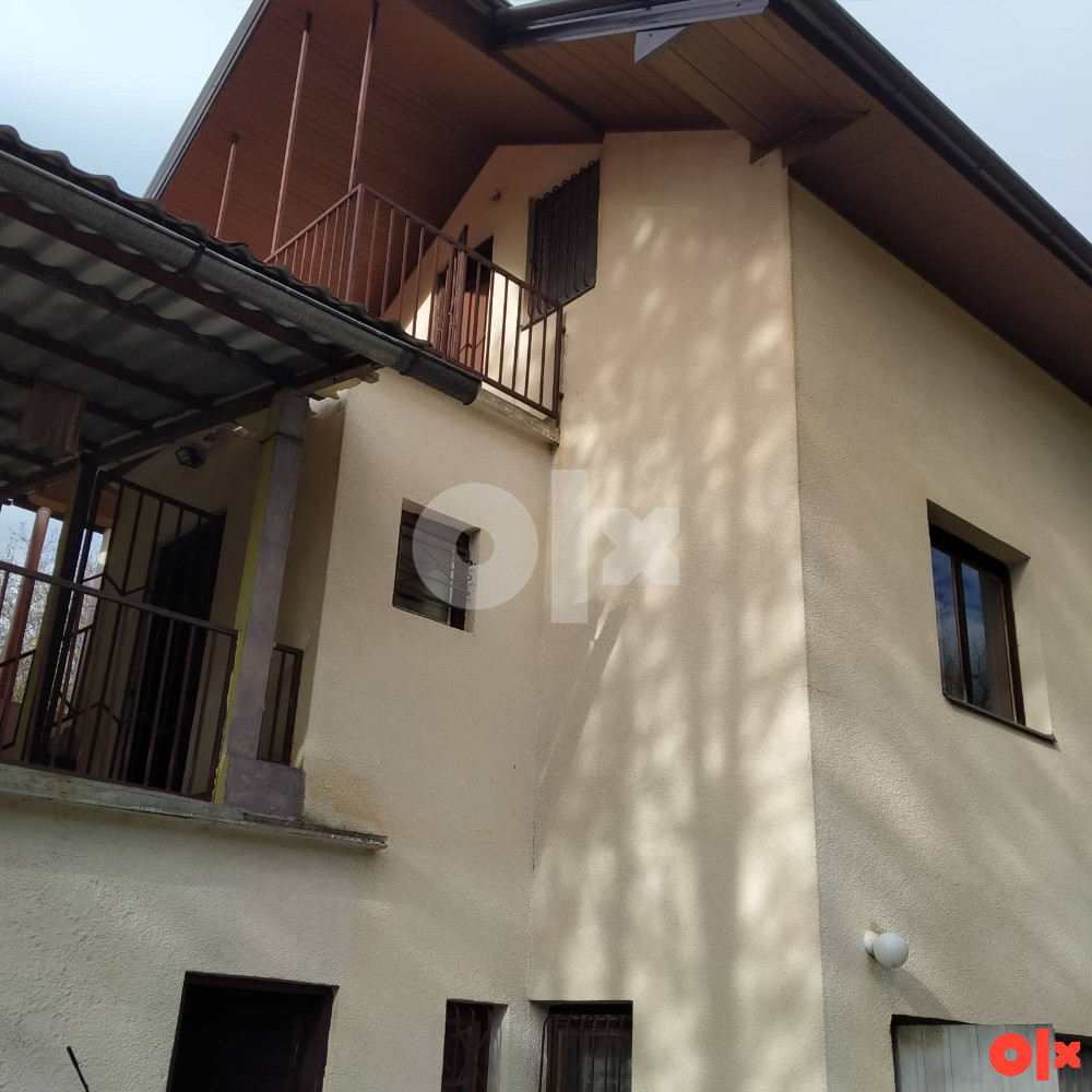 Vikendica i zemljište 560 m2 Istočna Ilidža Karalici Krupac 2