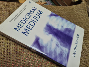 Entoni Vilijem - Medicinski medijum