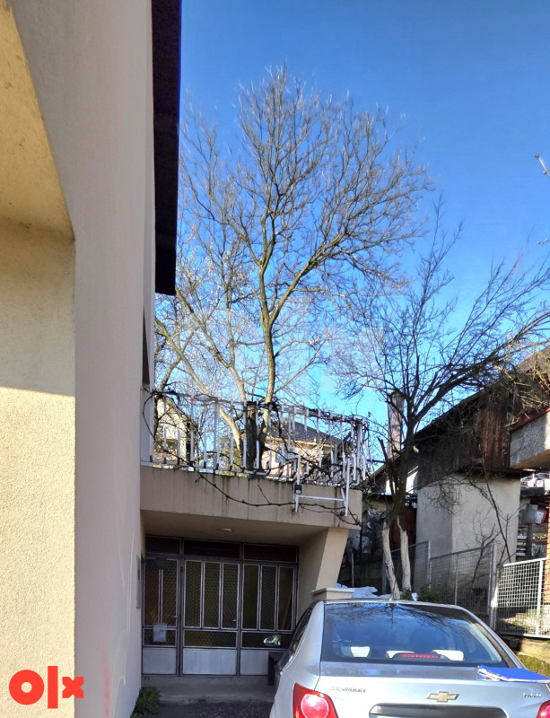 Vila Simin Han pored magistrale  270m2 ; 450000 KM 4