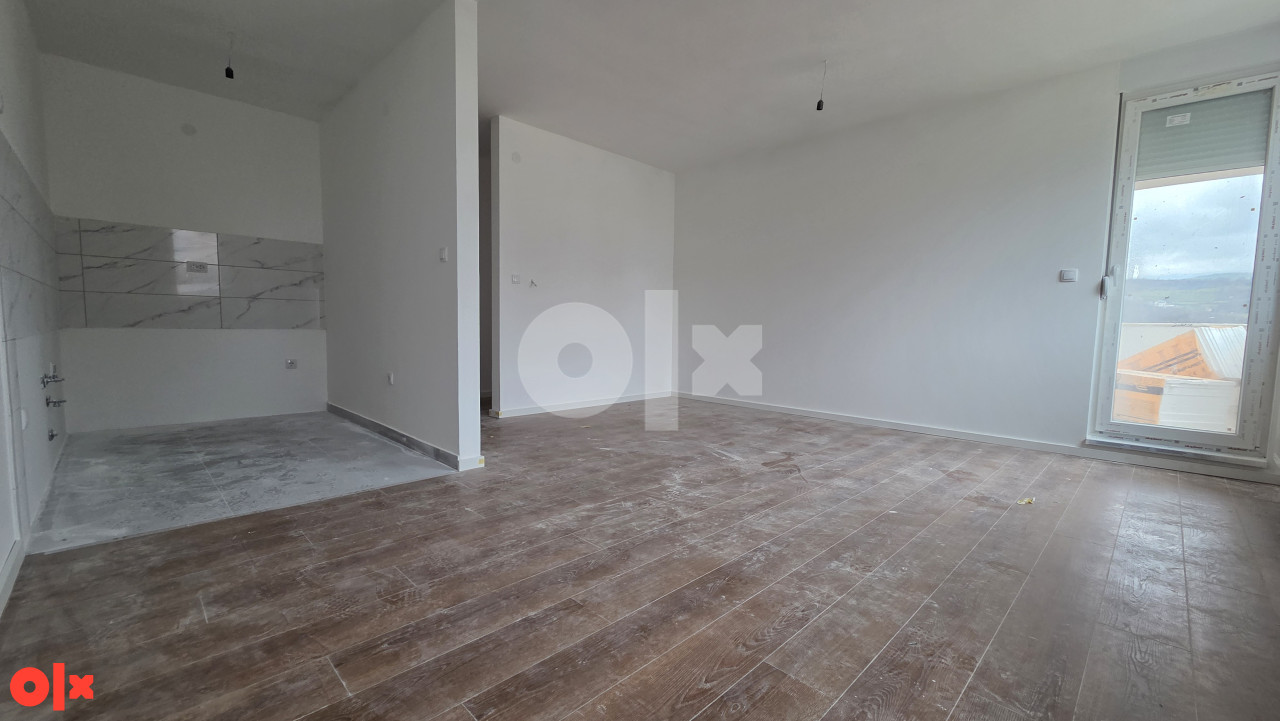 Trosoban stan Istočno Sarajevo 63 m2 4