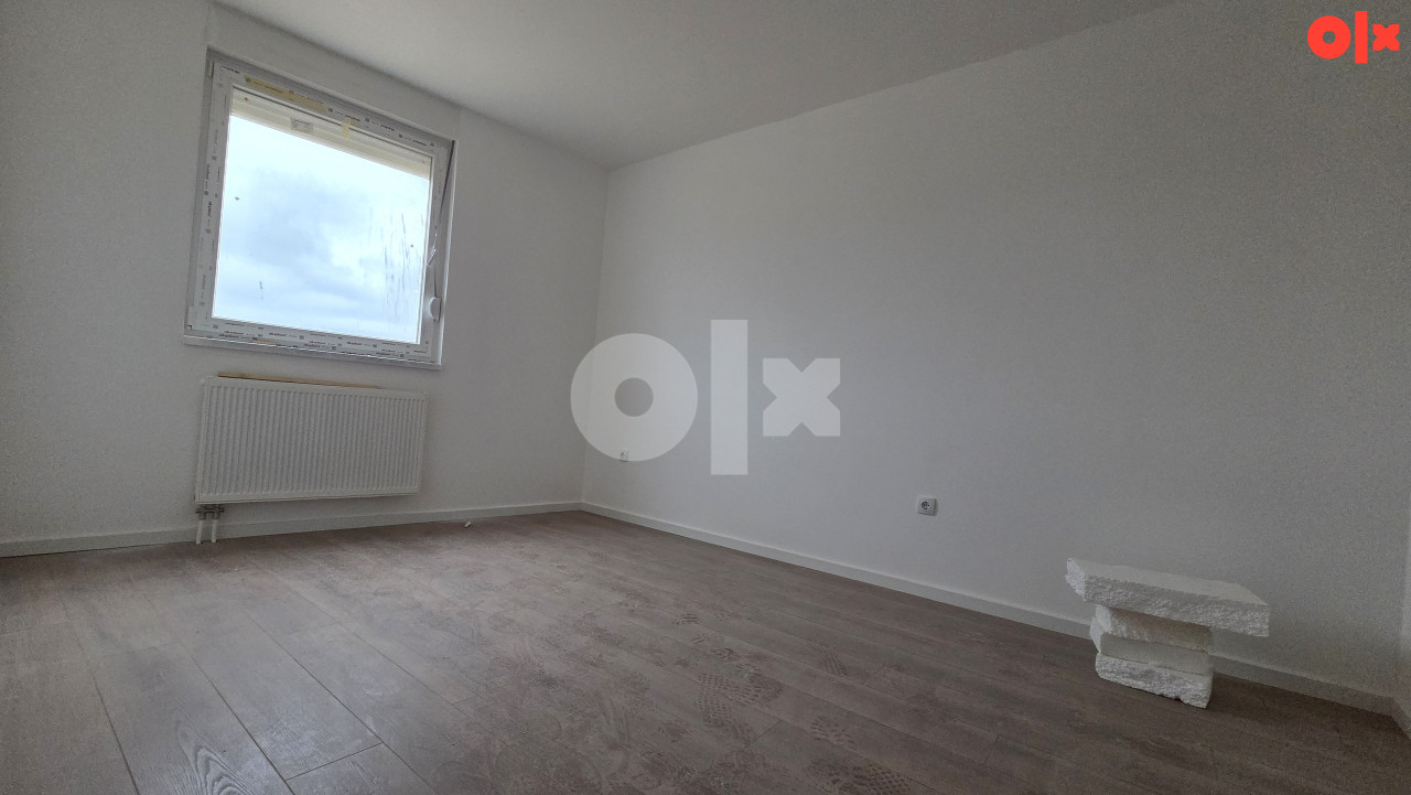 Trosoban stan Istočno Sarajevo 63 m2 7