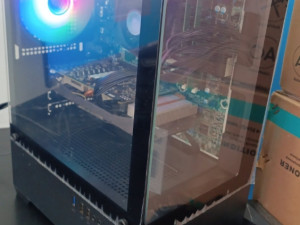 Gaming računar sa i7-6700 16GB DDR4 i GTX 1660 super 6GB