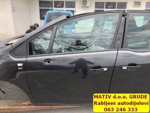 Vrata prednja LIJEVA Opel Meriva B 2012