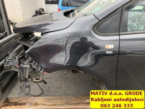 Blatobran LIJEVI Opel Meriva B 2012. CRNA boja