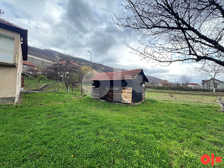Etažirani sprat kuće i okućnica, Zenica, Klopče 16