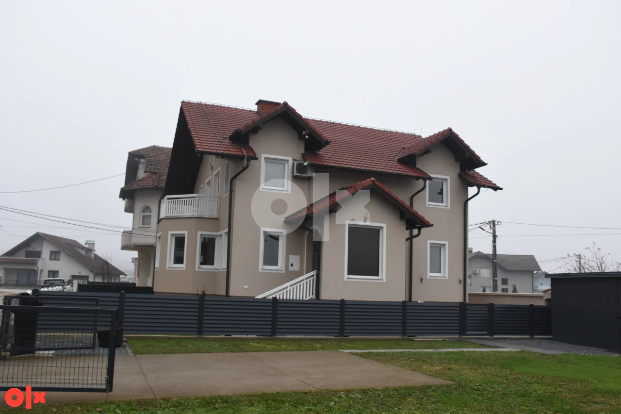 Kuća Modriča 300m2 3