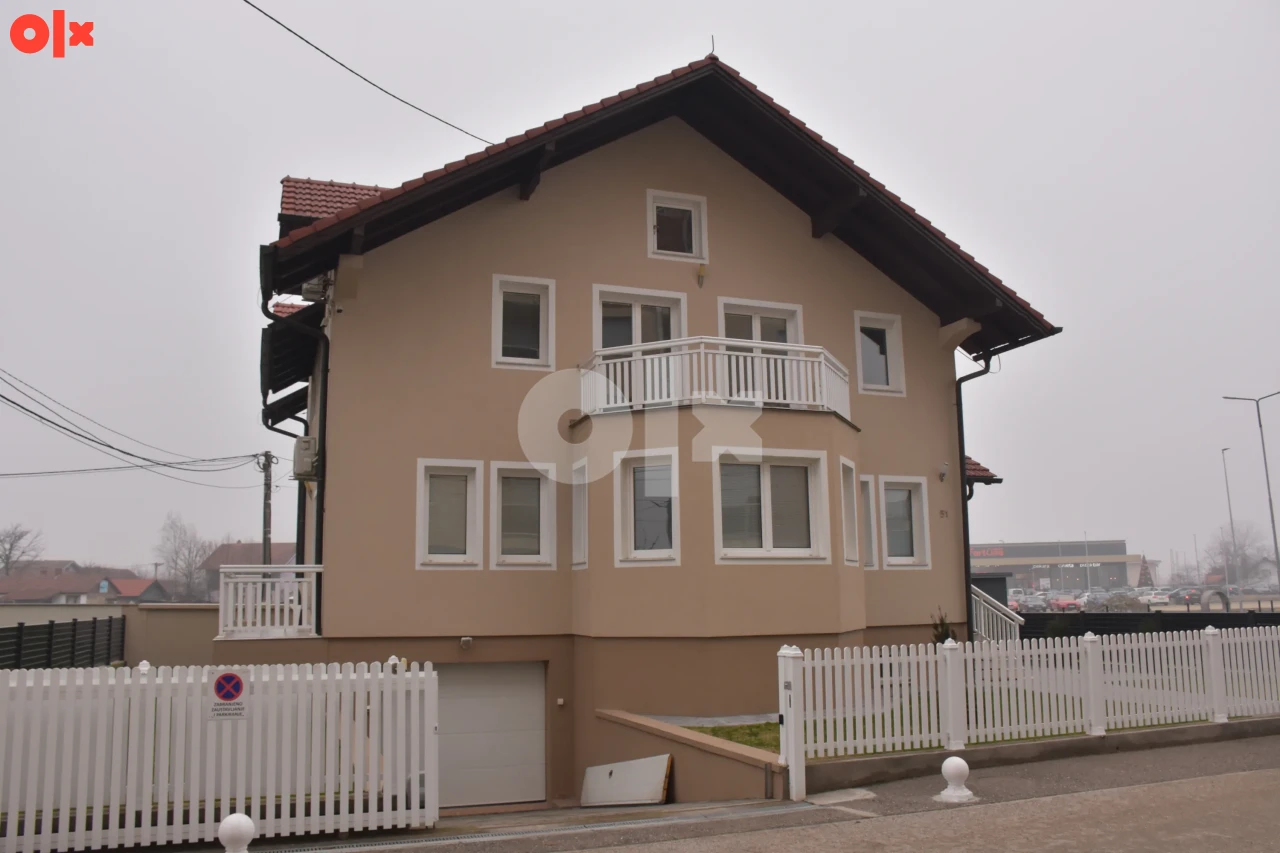 Kuća Modriča 300m2