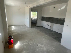 Uskoro useljiv stan 68 m2 Ada photo 2