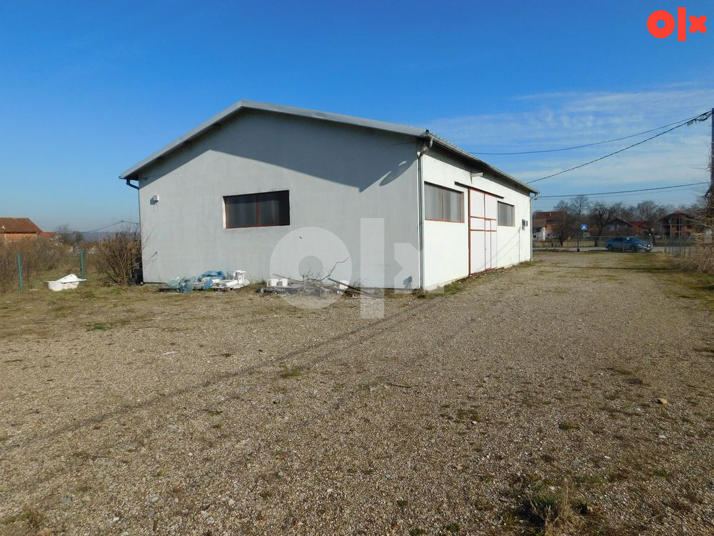 2 OBJEKTA:stambeni i poslovni 393m2, placa 3527m2 -Veliko Blaško 5