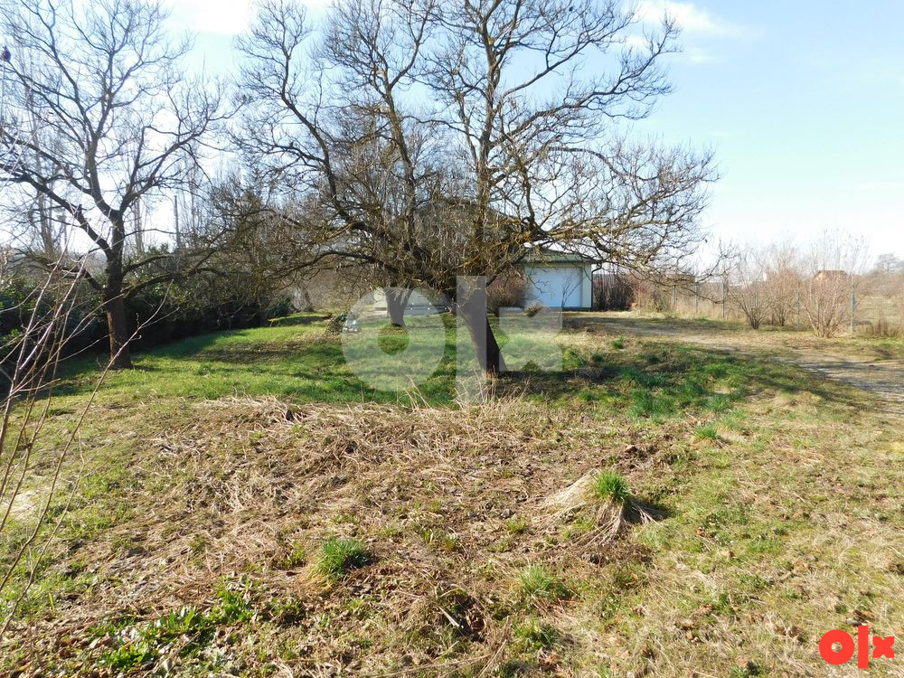 2 OBJEKTA:stambeni i poslovni 393m2, placa 3527m2 -Veliko Blaško 6