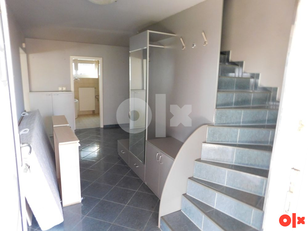 2 OBJEKTA:stambeni i poslovni 393m2, placa 3527m2 -Veliko Blaško 16