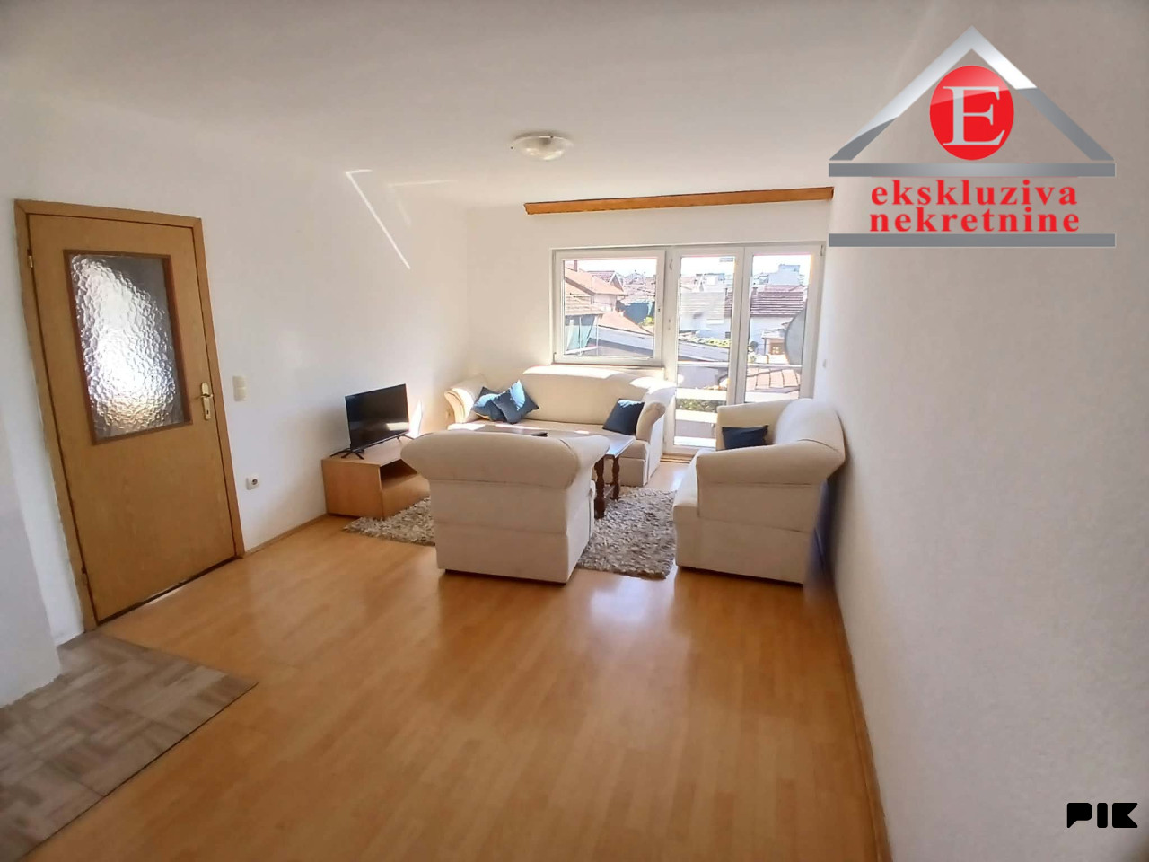 Petosoban dvoetažni stan površine 105 m2 ID 4337/DŠ