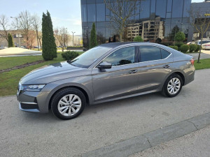 SKODA OCTAVIA A8 SELECTION 2.0 TDI DSG7 150 KS