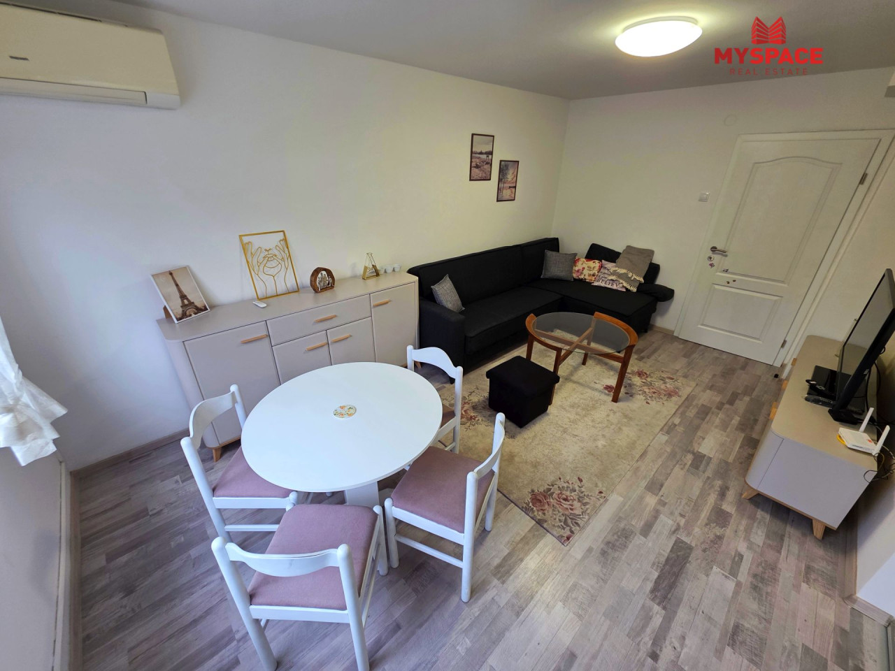 MY SPACE/ Stan/ Grbavica/ RENOVIRAN/ NAMJESTEN/ 53 m2 3