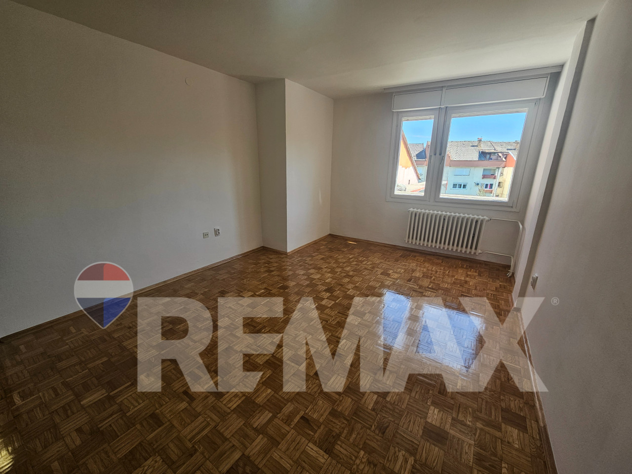 Komforan dvosoban stan 60m2 sa pogledom na grad/Starčevica 7