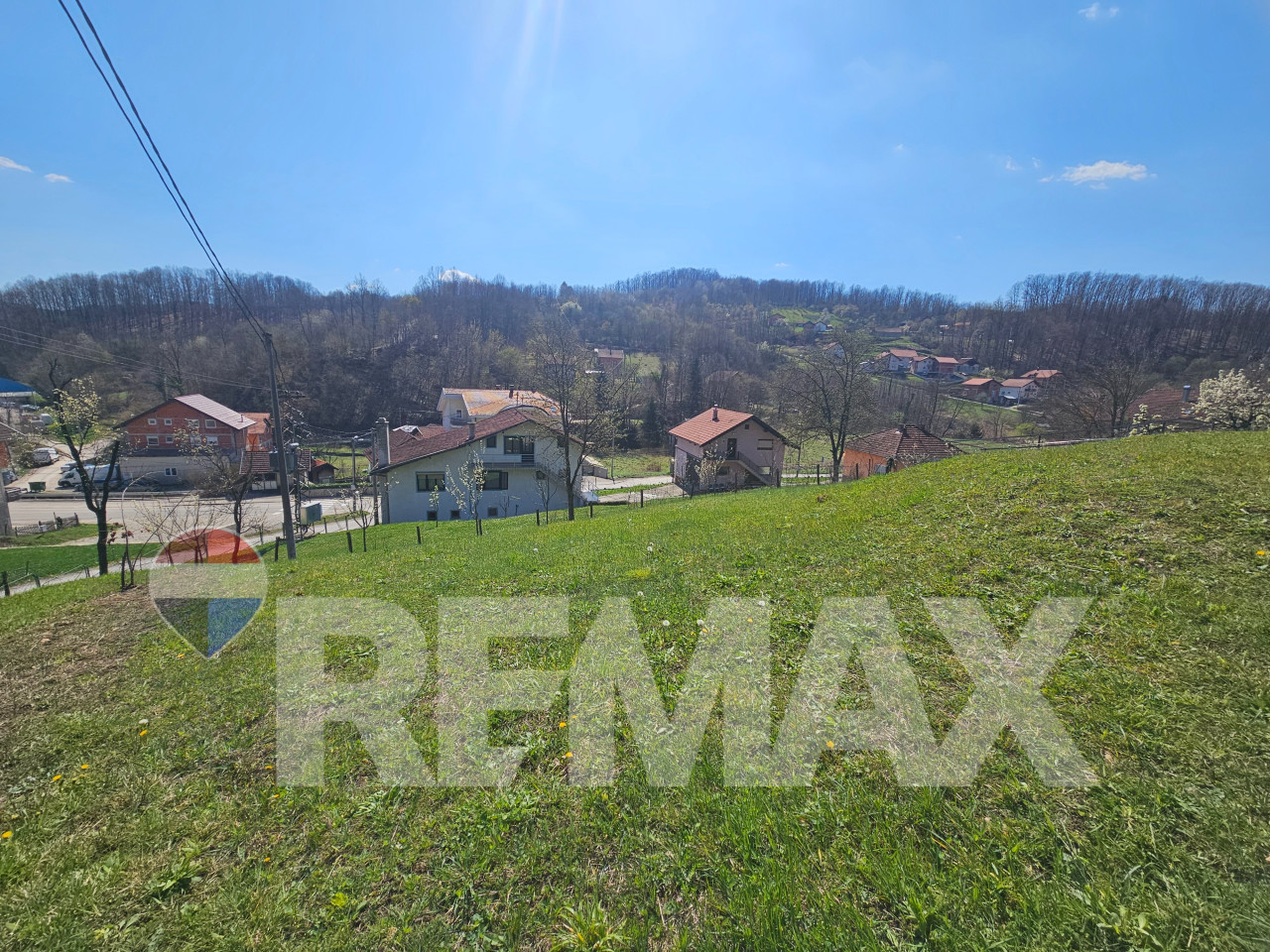 Odličan plac 940m2 za izgradnju kuće/ UT uslovi/ Lauš-Saračica 2