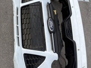 Branik ford focus mk3