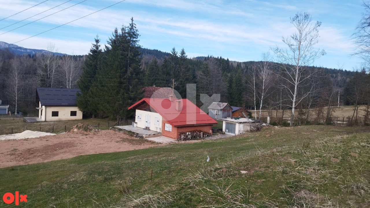 Zemljište sa objektom Pale- Ravna planina 4477m2