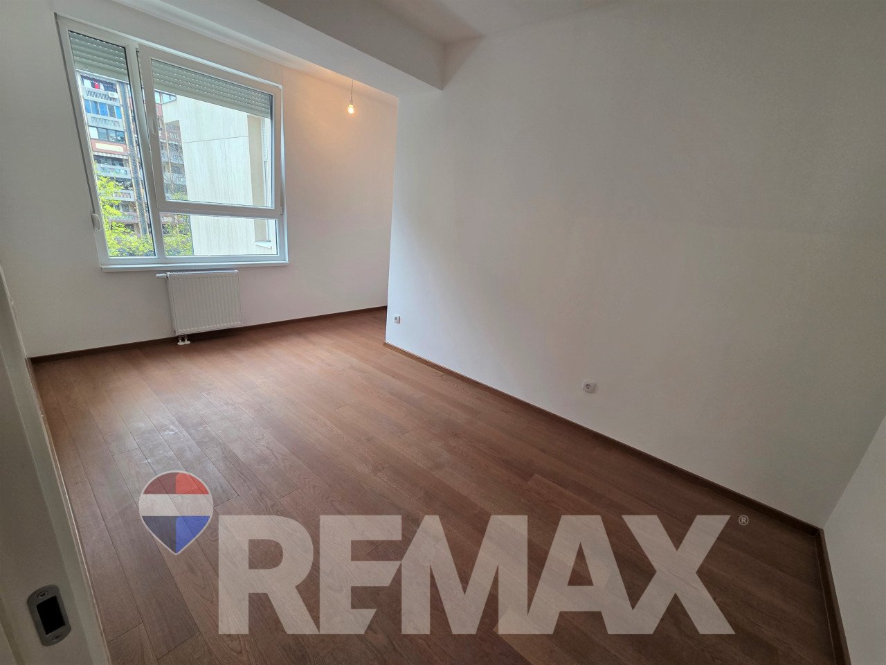 Nov četverosoban stan 98m2, centar, garaža 19m2, ostava 14m2 6