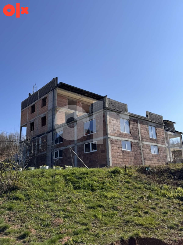 Kuća u izgradnji Istočno Sarajevo 410 m2