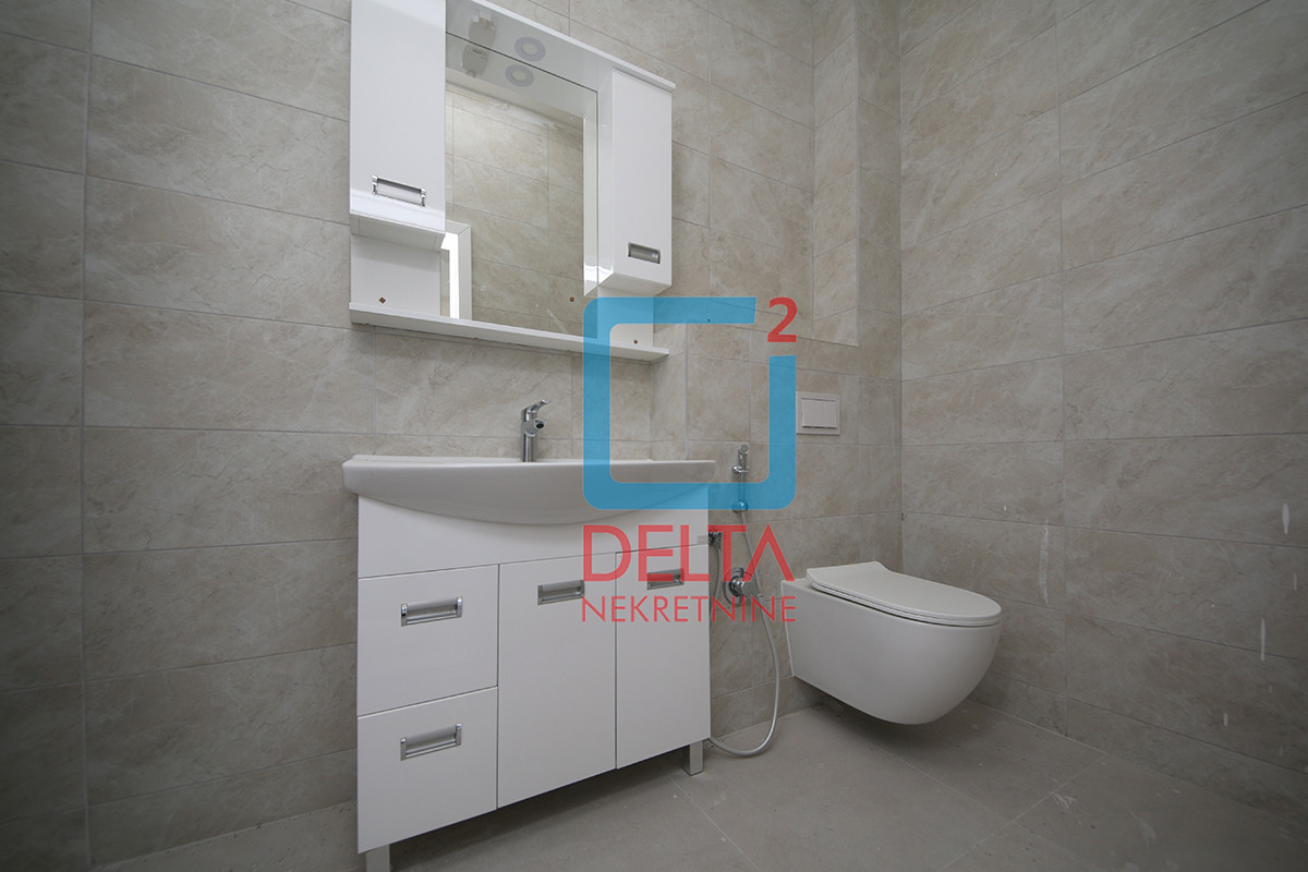 Cijena sa PDV! Prostran trosoban stan /70m2/ Lužani / Ilidža Sky 8