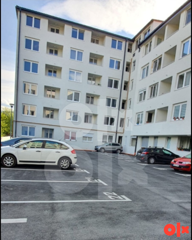 HITNO! Novogradnja, opremljen stan Ilidža 3