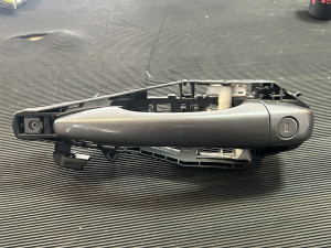 RUCKA KVAKA BRAVA VRATA LIJEVA CITROEN C4 2017 9674812080