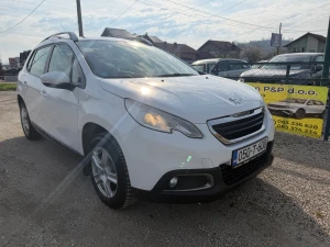 Peugeot 2008 1.6 hdi 68kw*NAVI*TOP AUTO*