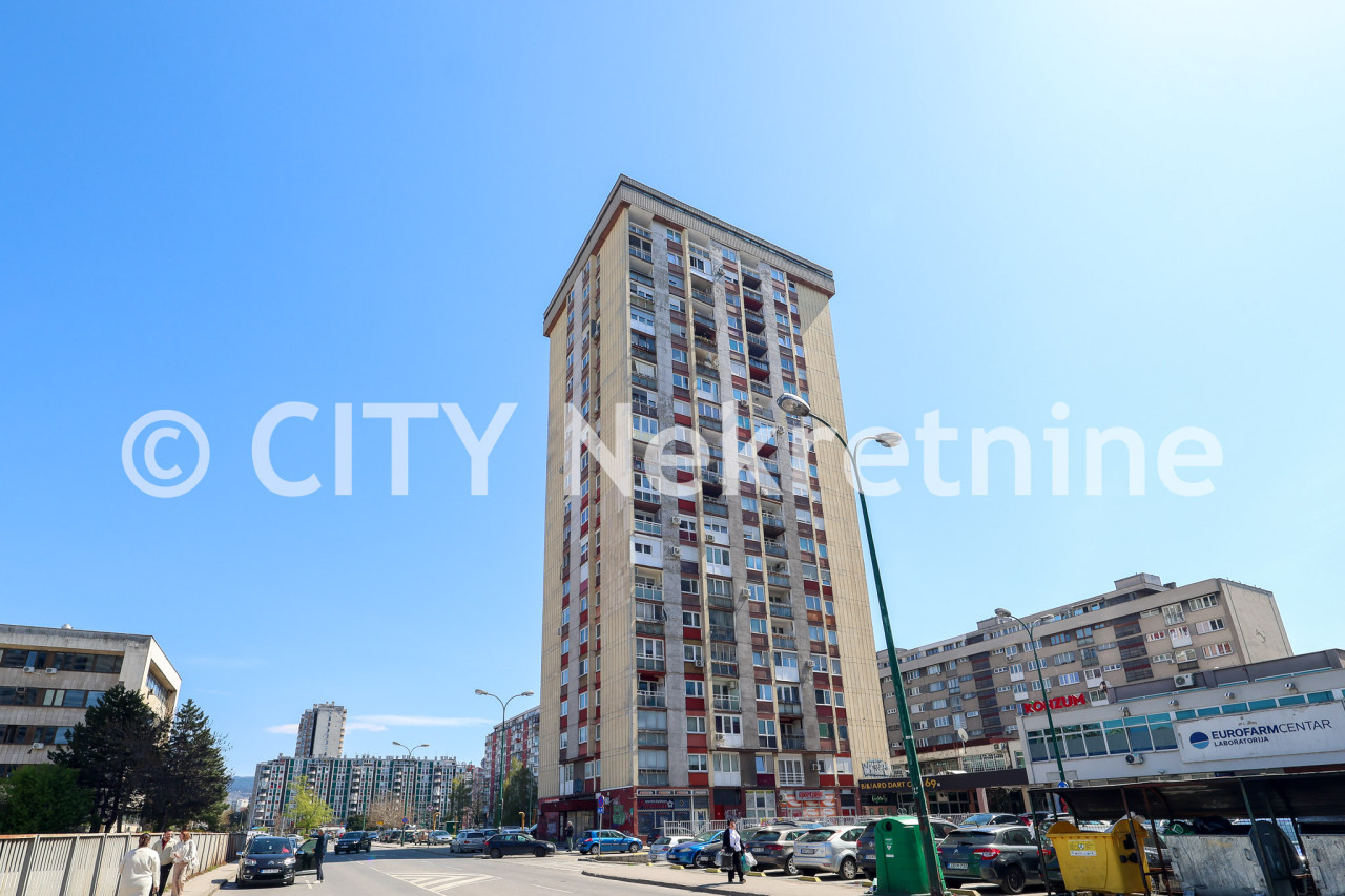 Trosoban stan - Novo Sarajevo - Pofalići - Kolodvorska - 75 m2