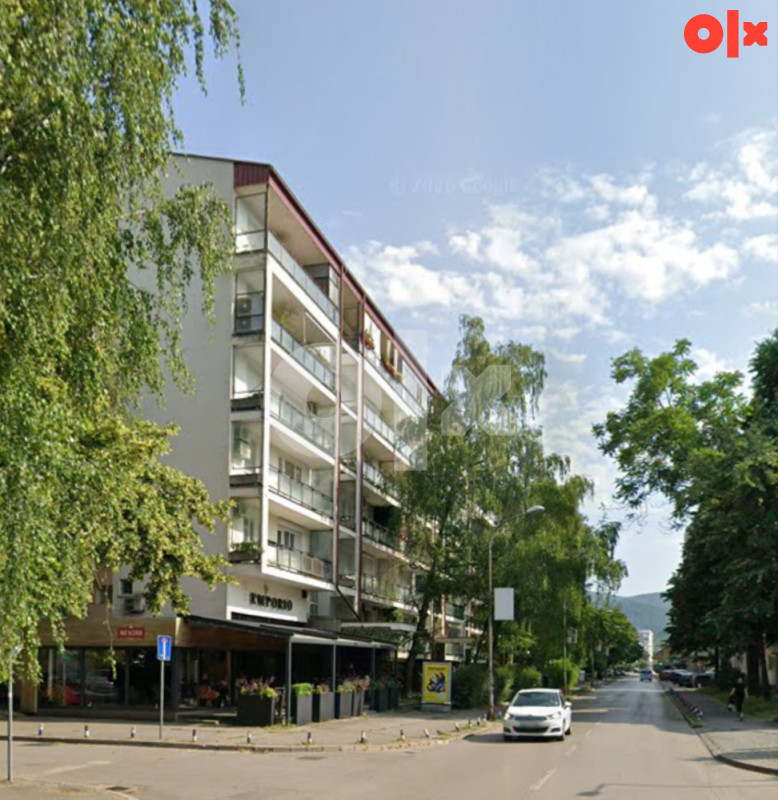 Namješten trosoban stan centar Banjaluka, Banja Luka