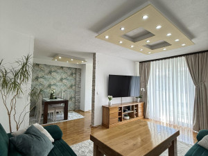 Renoviran i namjesten trosoban stan  Alipasino Polje A faza photo 2