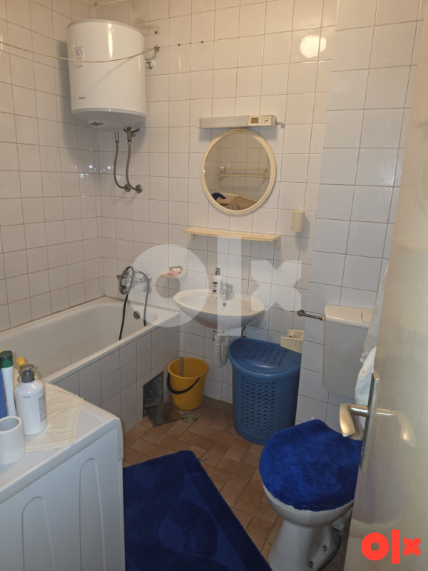Prodajem 42m2 Slavinovići 3