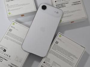 APPLE IPHONE Air 256GB 100% BH bez tragova koristenja Garancija