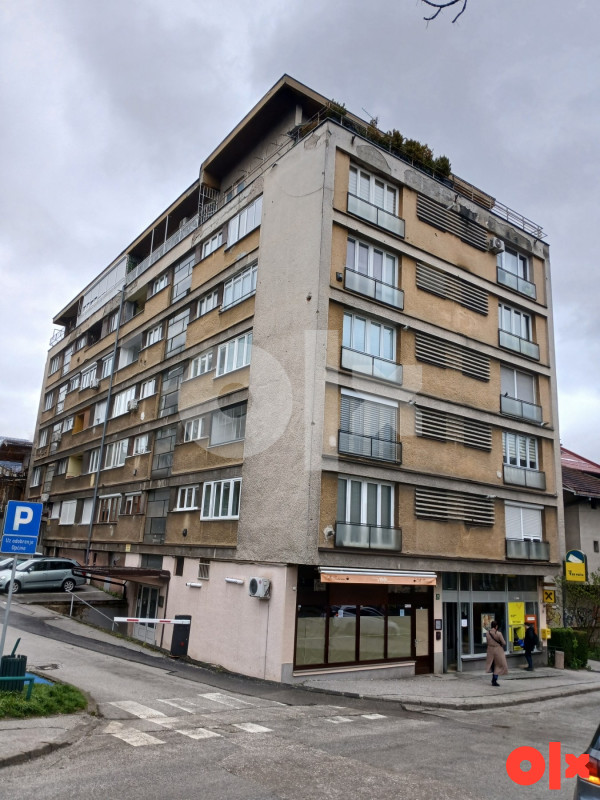 Dvoiposoban lijepo opremljen stan u centru-Višnjik