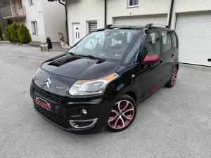 Citroen C3 Picasso SERVISNA KNJIGA,DVA KLJUCA,KAO NOV!
