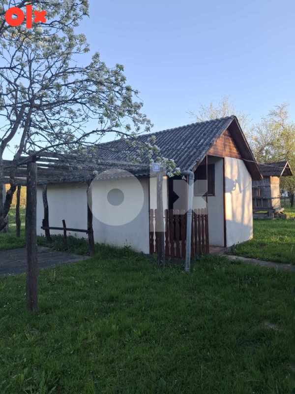 Prodajem kuću-Laktaši 11