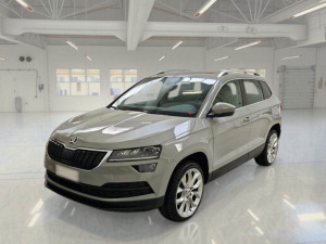 ŠKODA Karoq 1.6 DSG "STYLE" LED Matrix Kamera Panorama Ambient