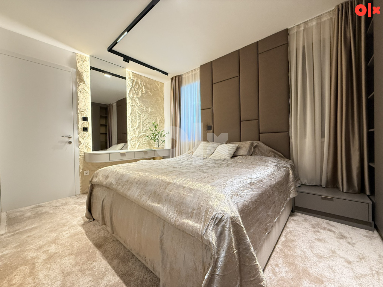 CASA MIA / Četverosoban stan / 103m2 / Roof Gardens / Trebević 14