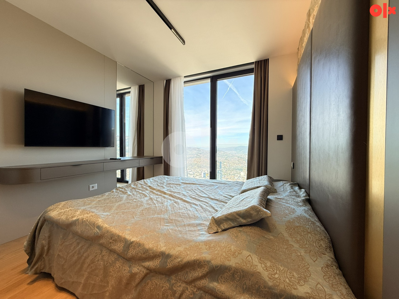 CASA MIA / Četverosoban stan / 103m2 / Roof Gardens / Trebević 18