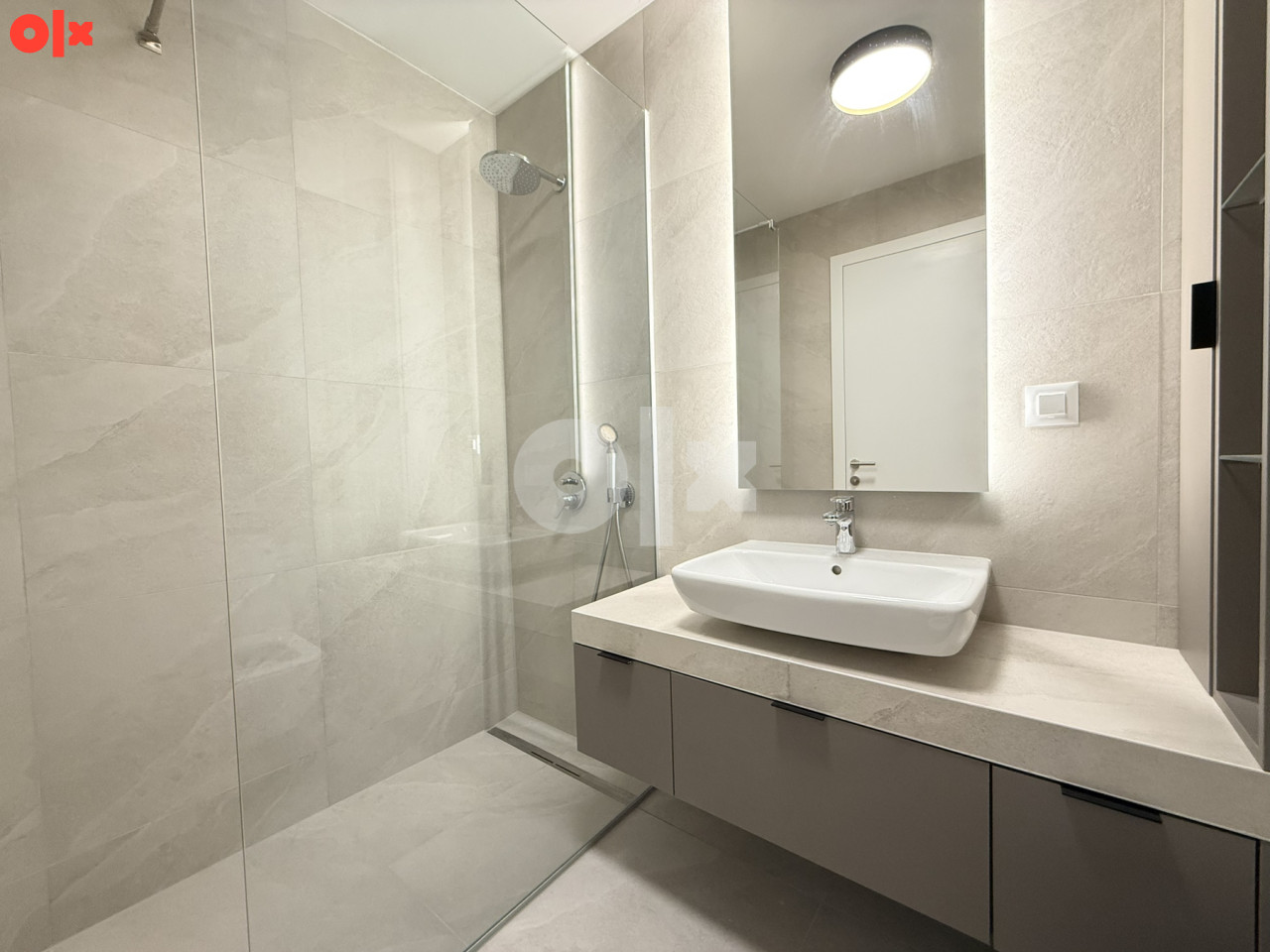 CASA MIA / Četverosoban stan / 103m2 / Roof Gardens / Trebević 16