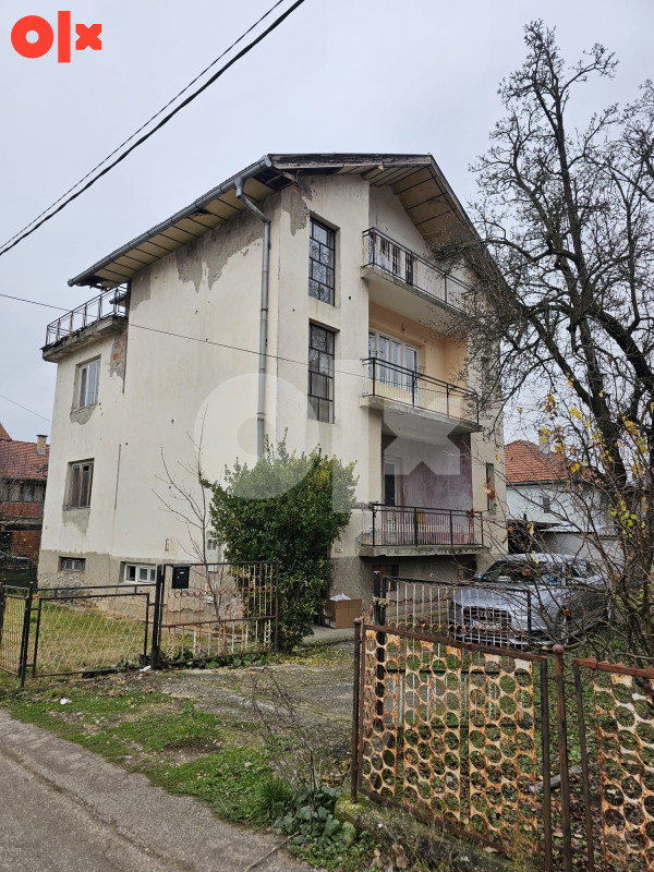 Kuća u Barama