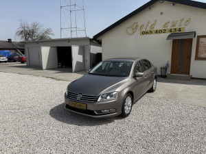 Volkswagen Passat 7 1.6 Tdi LIMUZINA XENON