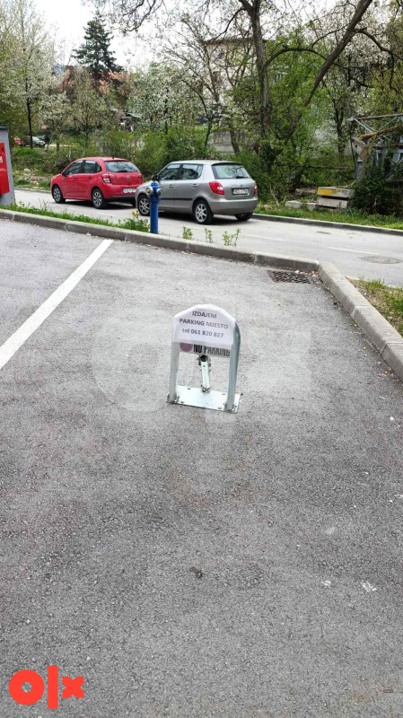 Izdajem parking u naselju Oaza Tuzla 3