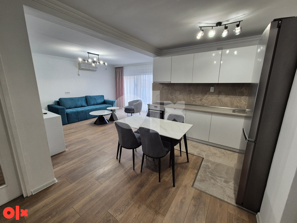 Trosoban stan 62m2 tek renoviran Centar Banja Luka