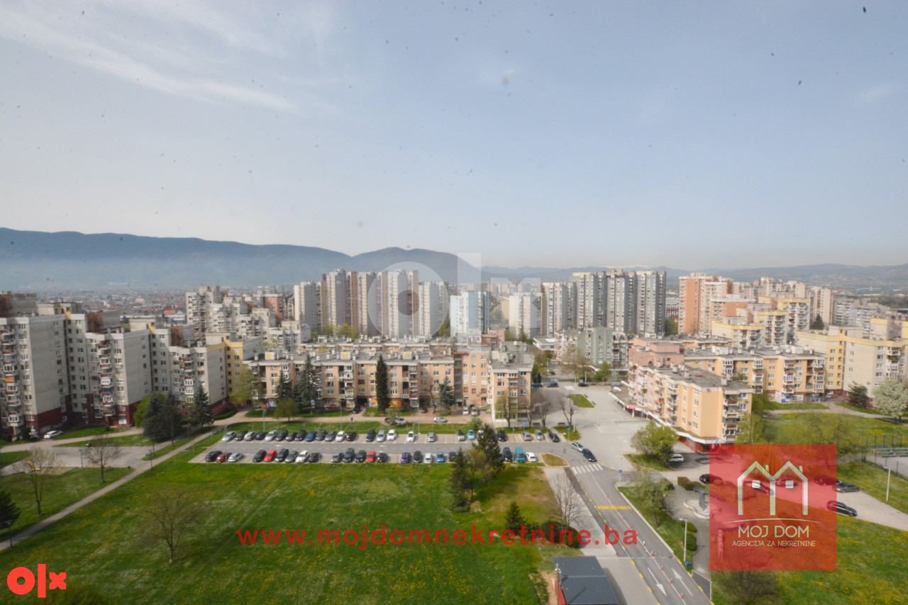 Svijetao dvosoban stan 52m2 Alipašino Polje B Faza